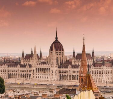 Meander with Maiya: Budapest